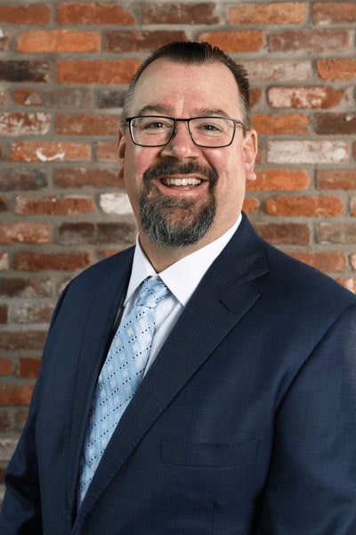 Portrait of Rob Leenstra, CEO of Datafield Technology Services, showcasing his leadership in the field of technology. The image emphasizes Rob Leenstra and seamlessly integrates with the overall context of the page, reflecting his prominent role in the industry.